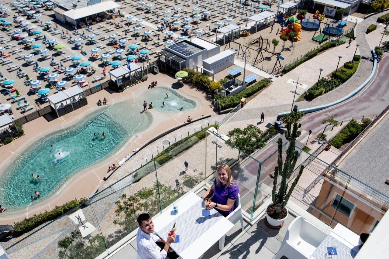 Hotel Alexandra - Beach Front - Healthy Xxl Breakfast & Brunch Until 12 30 - Parking Included 미사노아드리아티코 외부 사진