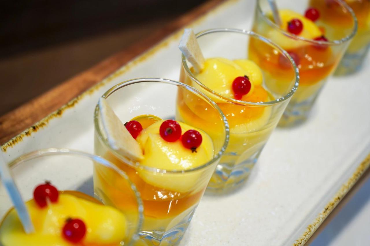 Hotel Alexandra - Beach Front - Healthy Xxl Breakfast & Brunch Until 12 30 - Parking Included 미사노아드리아티코 외부 사진
