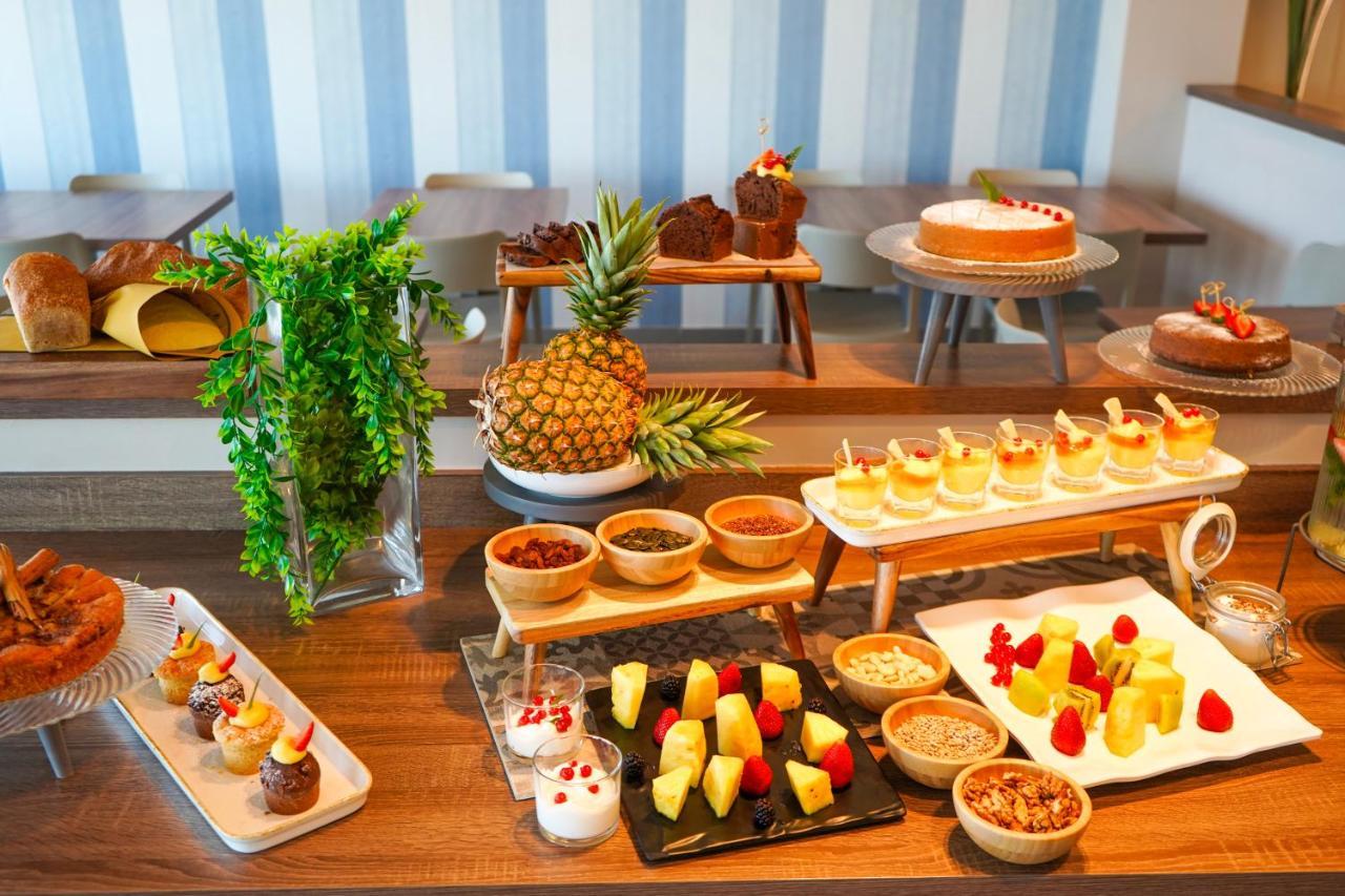 Hotel Alexandra - Beach Front - Healthy Xxl Breakfast & Brunch Until 12 30 - Parking Included 미사노아드리아티코 외부 사진