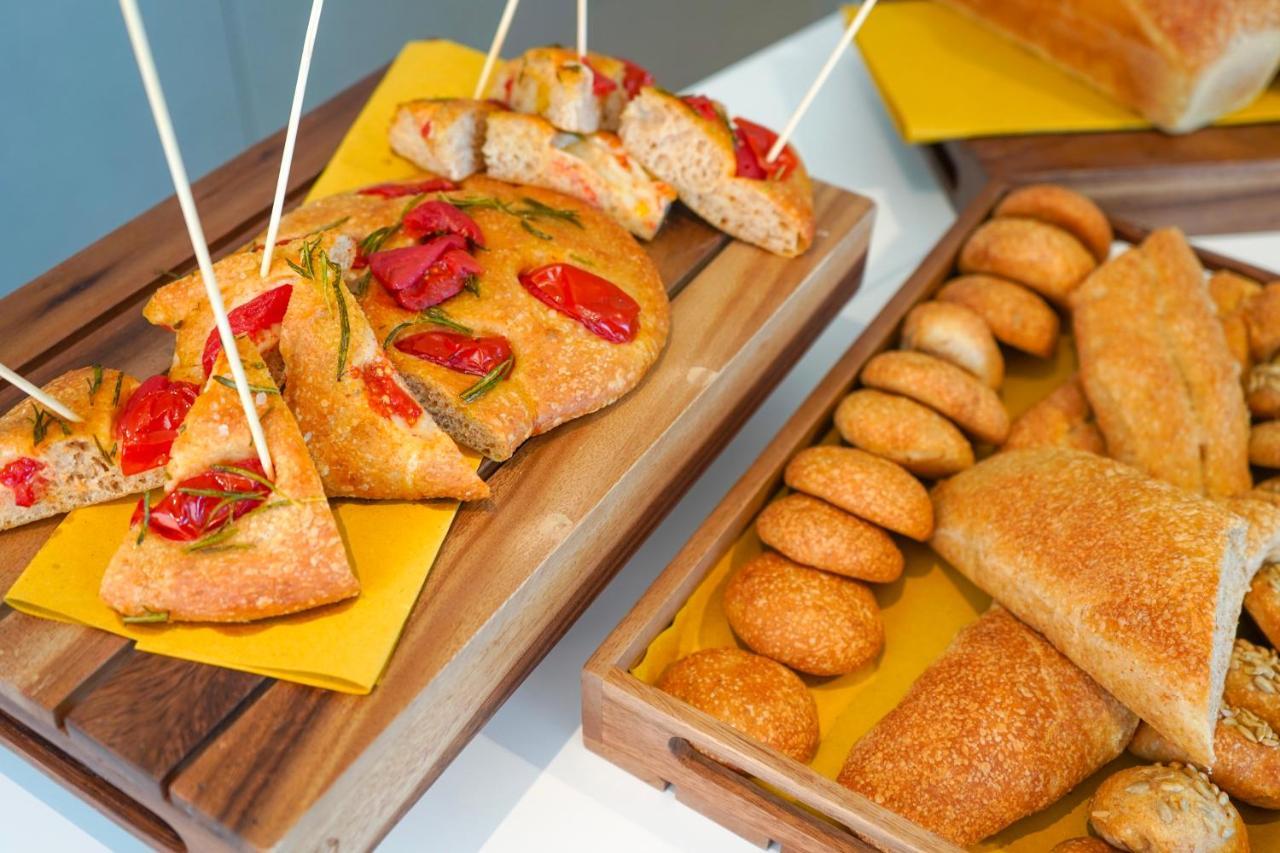 Hotel Alexandra - Beach Front - Healthy Xxl Breakfast & Brunch Until 12 30 - Parking Included 미사노아드리아티코 외부 사진